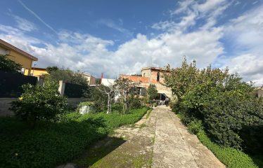 CASA INDIPENDENTE CON GIARDINO DI 300 MQ