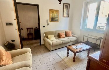 CASA INDIPENDENTE CON GIARDINO DI 300 MQ