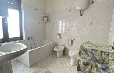 CENTRALISSIMO APPARTAMENTO AL PRIMO PIANO