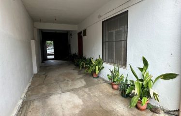CASA INDIPENDENTE CON CORTILE E POSTO AUTO