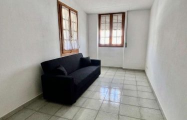 APPARTAMENTO CON INGRESSO INDIPENDENTE E GARAGE