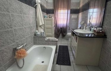 APPARTAMENTO CON INGRESSO INDIPENDENTE E GARAGE
