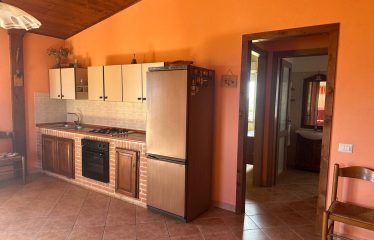 CASA AGRICOLA CON AMPIO TERRENO PANORAMICO