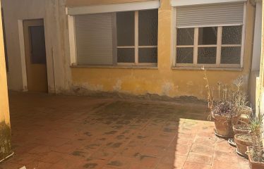 CASA INDIPENDENTE CON TERRAZZA E CORTILE
