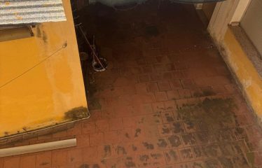 CASA INDIPENDENTE CON TERRAZZA E CORTILE