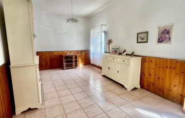 CASA INDIPENDENTE CON CORTILE E POSTO AUTO