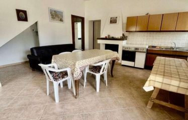CASA INDIPENDENTE CON GIARDINO SU QUATTRO LATI