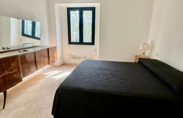 CASA INDIPENDENTE CON GIARDINO SU QUATTRO LATI