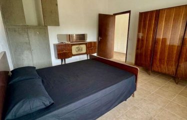 CASA INDIPENDENTE CON GIARDINO SU QUATTRO LATI