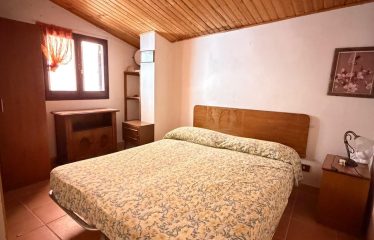 CASA INDIPENDENTE CON CORTILE