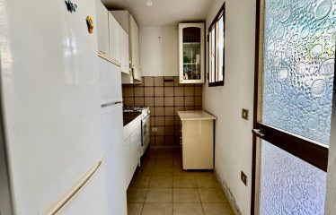CASA INDIPENDENTE CON CORTILE