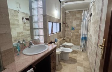 CASA INDIPENDENTE CON CORTILE