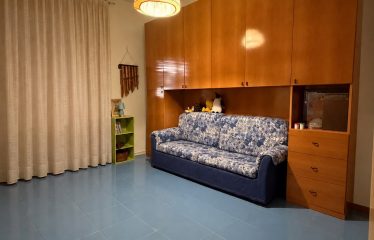 APPARTAMENTO AL PIANO PRIMO CON CORTILE